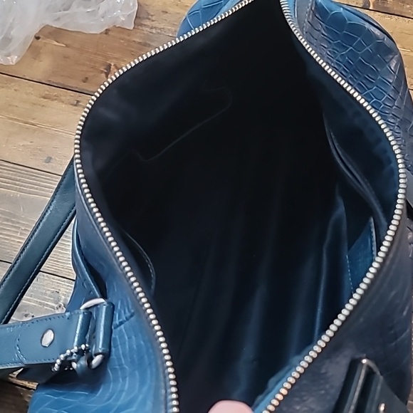Coach Dark Blue Croc-Embossed Shoulder Bag - Picture 4 of 6